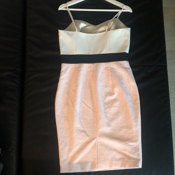 Size 8 fitted RW&CO dress - Picture 2 of 2